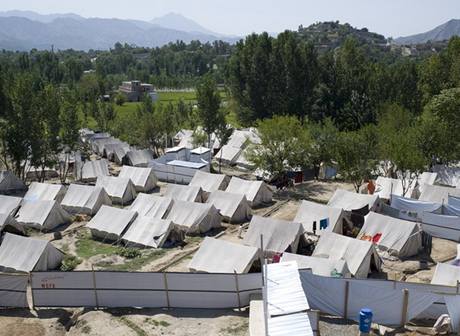 Lkai bez hranic. V rizikov zn mezi Pkistnem a Afghnistnem psob Lkai bez hranic.