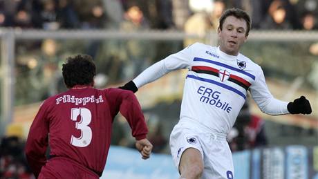 Livorno - Sampdoria Janov: Antonio Cassano (vpravo) a Filippini looks