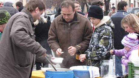 Polévka pro chudé i bohaté v Boskovicích.