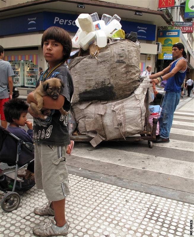 Buenos Aires, chudáci v luxusním centru metropole