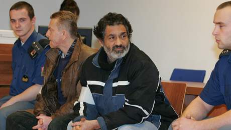 Brnnsk mstsk soud odsoudil Duana Lacka (vpravo) k 12 mscm vzen a Jana Turka (vlevo) k 10 mscm za loupee.
