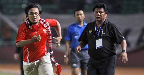 Fanouek indonéské fotbalové reprezentace vnikl na hit a chtl dát  gól