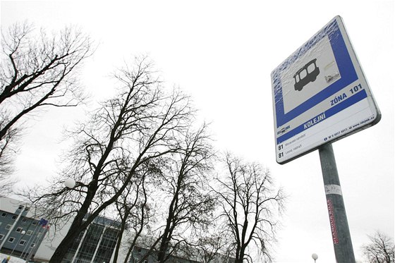 Na zastávku Kolejní v Brně od 1. ledna 2010 již nezajíždí "studentský spoj" autobus číslo 53