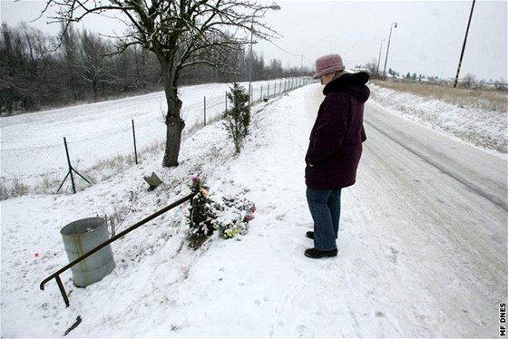 Pietní místo v obci Kmetinves