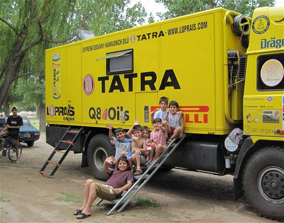 Kamion Tatra Alee Lopraise v soukromém bivaku v kempu u argentinského msta Soto.