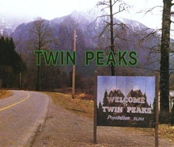 Fotografie, kterou zná kadý fanouek seiálu Davida Lynche Msteko Twin Peaks.