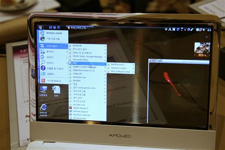 CES 2010 - notebook s prhlednm OLED displejem od Samsungu