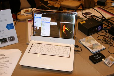 CES 2010 - notebook s prhlednm OLED displejem od Samsungu