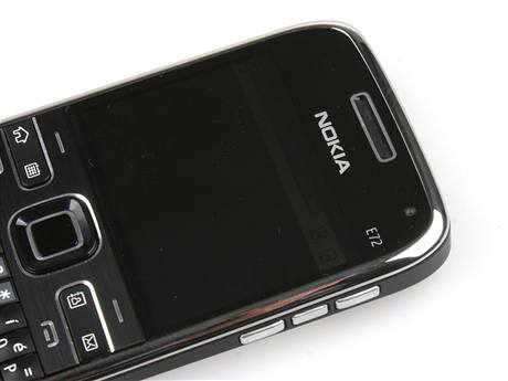 Nokia E72