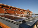Na jednu pultovou stechu pily solární panely