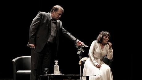 Legenda eského divadelního herectví Marie Málková je nominována na cenu Alfréda Radoka za roli ve he Peníze od Hitlera v praském vandov divadle