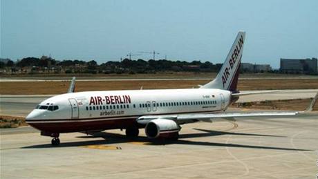 Boeing 737-800 spolenosti Air Berlin.