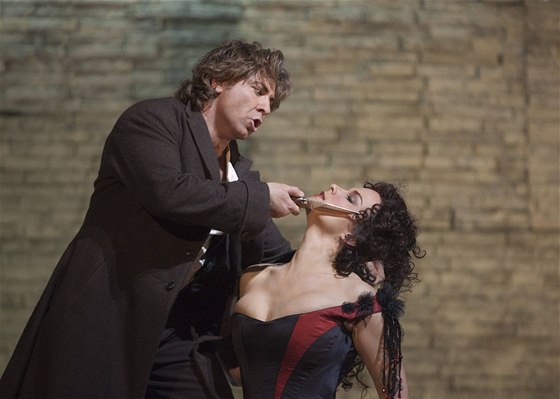 Z Carmen v Metropolitní opee s Elinou Garanou v titulí roli.