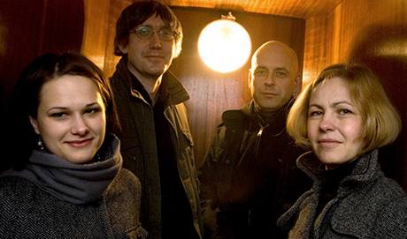 Tm Revolver Revue: Edita Benkov, Marek Vajchr, Viktor Karlk a Terezie Pokorn, Praha, zima 2008