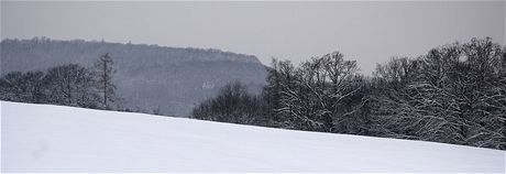 Panorama Zvisti od Lhoty