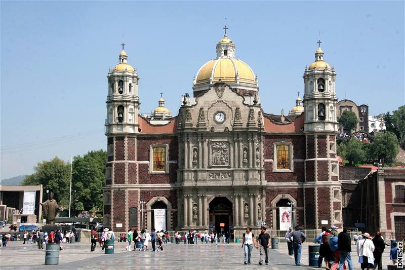 Mexico City. Slavná bazilika Panny Marie v Guadalupe