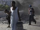 Poniená ulice v Port-au-Prince