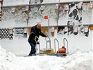 Sníh znepíjemnil i nákup stavebního materiálu v nedli v Jihlave