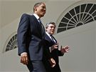 Americký prezident Barack Obama po schzce s britským premiérem Gordonem Brownem. (3. bezna 2009)