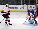 New York Rangers - New Jersey: Patrik Eliá promuje proti Henriku Lundqvistovi samostatný nájezd 