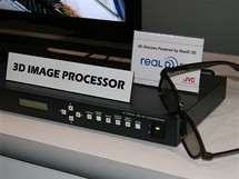 CES 2010 - 3D obrazov konvertor od JVC doke pevst 2D obraz na 3D. Je uren pro profesionln uit a stt bude 30 000 dolar.
