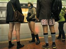 Den bez kalhot ve washingtonskm metru