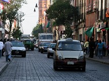 Mexico City. Jzda taxi nen v hlavnm mst Mexika pli bezpen