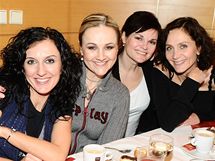 Radka Fiarov, Linda Finkov, Simona Postlerov, Ester Janekov   