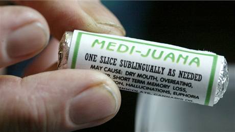 Marihuana na lékaský pedpis. Ilustraní foto