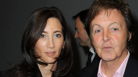 Paul McCartney a Nancy Shevellová