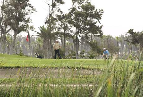 Golf Country Club de Villa u Limy v Peru.