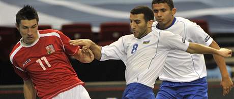 V prvním zápase sice etí futsalisté na Ázerbájdán nestaili, v tom dleitjím ho ale porazili.