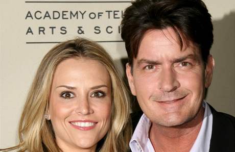 Charlie Sheen a Brooke Muellerov