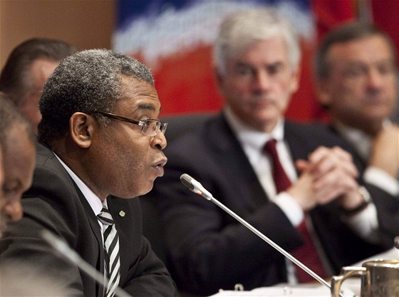 Haitský premiér Jean-Max Bellerive pedstavil v Montrealu plán obnovy zem (25. ledna 2010)