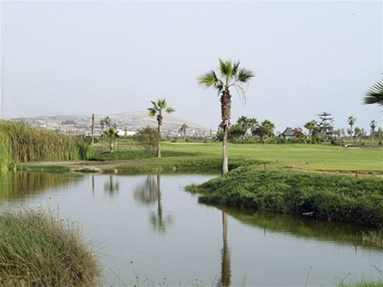 Golf Country Club de Villa u Limy v Peru.