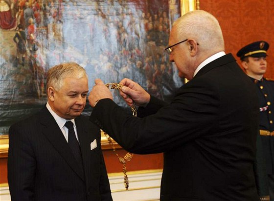 Polský prezident Lech Kaczynski se stal dritelem nejvyího eského vyznamenání.