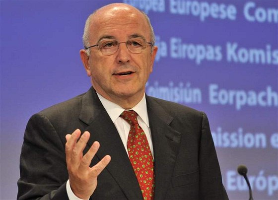 Joaquín Almunia, komisař Evropské unie pro hospodářské a měnové záležitosti.