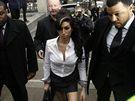 Amy Winehouse pila k soudu v Milton Keynes
