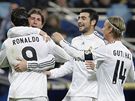 Hrái Realu Madrid slaví gól Cristiana Ronalda