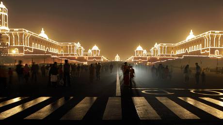 Slavnostn nasvícené vládní budovy v Dillí u píleitosti Dne republiky