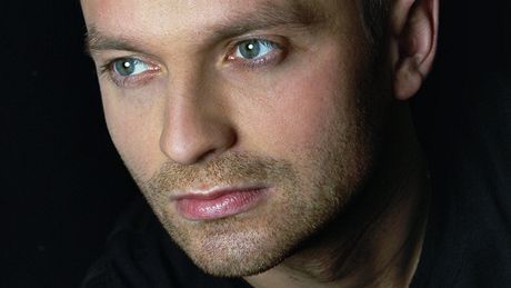 Slovenský tenorista Pavol Brlík vystoupí od 19 hodin.