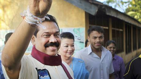Srílanský prezidentský kandidát Mahinda Radapakse. (26. ledna 2010)