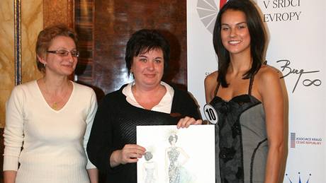 Finalistka eské Miss 2010 Christina Zidková  si vylosovala Jihoeský kraj