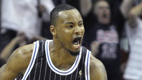 Rashard Lewis se raduje z rozhodující trefy v duelu Orlando - Boston