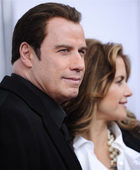 John Travolta s manelkou Kelly Prestonovou (2011)