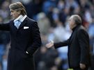 Manchester City - Portsmouth: manaei Roberto Mancini (vlevo) a Avram Grant