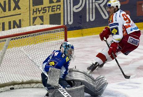 Rozhodujc gl na zpase Kometa Brno - Slavia Praha.