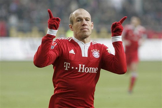 ZDRAVÝ A VE FORM. Arjen Robben, záloník Bayernu Mnichov, se zranním v poslední dob vyhýbá a proti Wolfsburgu dokonce skóroval.