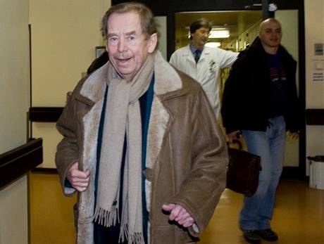 Vclav Havel ve Fakultn nemocnici Motol (1. nora 2010)