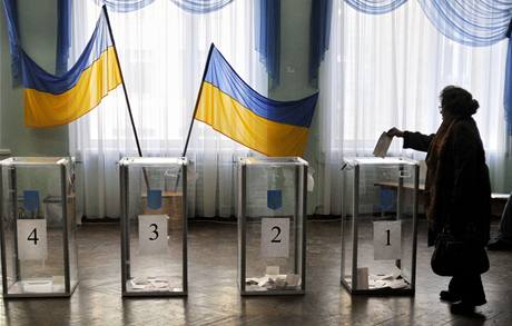 Ukrajinsk prezidentsk volby pinesou vysokou ast a tsn vsledek (7. nora 2009)